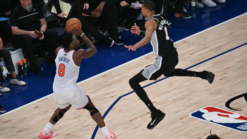 New York Knicks Achieve Historic Comeback in NBA Finals Against Spurs