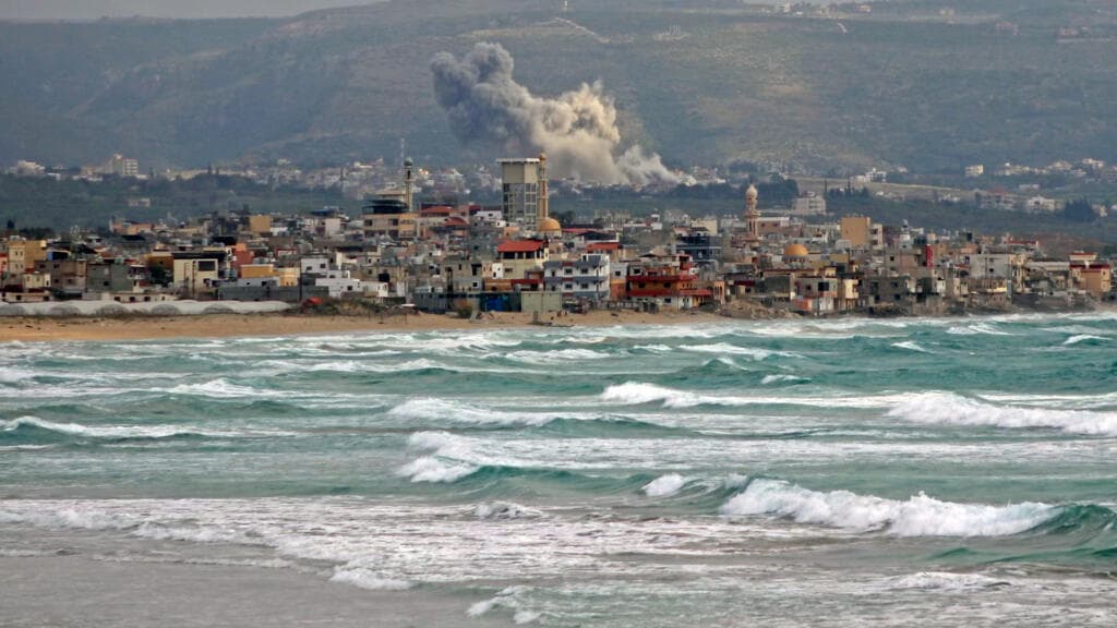 Israeli Airstrikes in Southern Lebanon Result in 31 Deaths Amid Ground Campaign Expansion