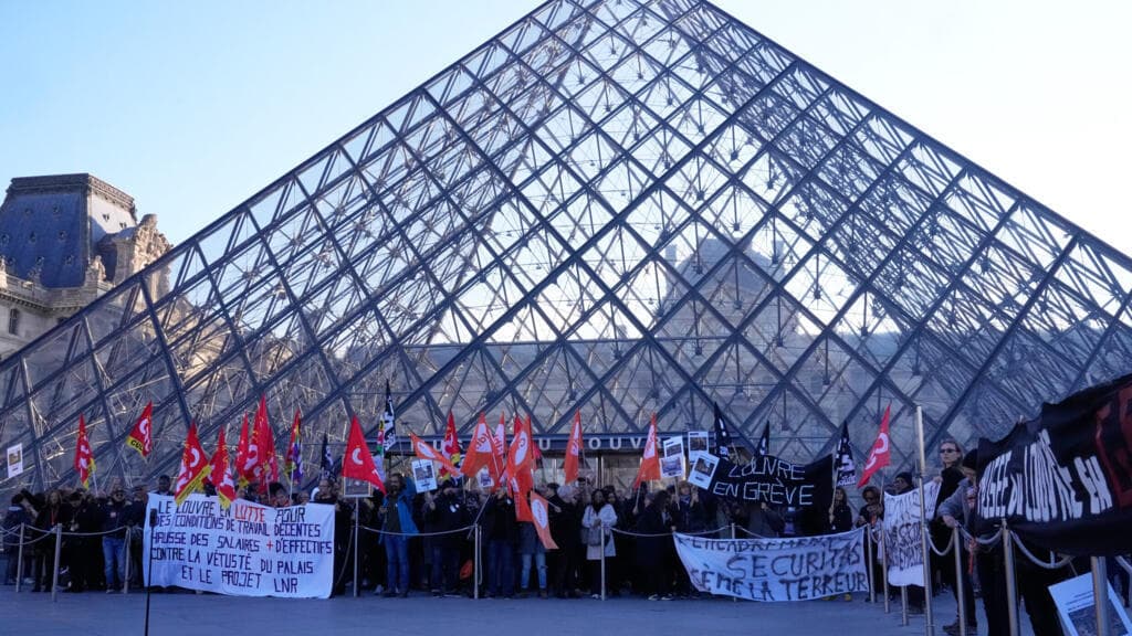 Paris’s Louvre Museum to close for the day due to strike action