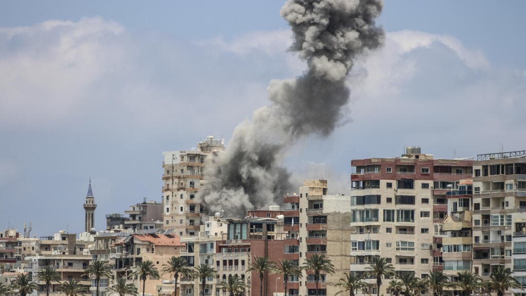 Israeli Airstrikes in Southern Lebanon Result in 12 Fatalities Amid Ongoing Conflict