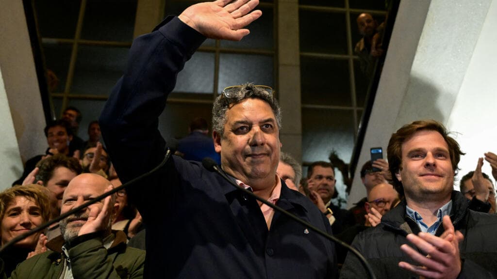 Former French rugby star Serge Blanco wins bid for Biarritz mayor