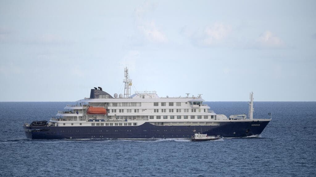All Passengers Evacuated from MV Hondius Amid Hantavirus Outbreak