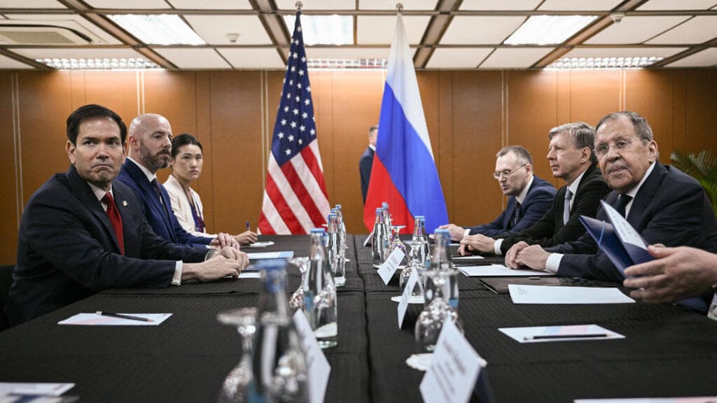 US Reluctant to Pressure Russia While Seeking Progress in Ukraine