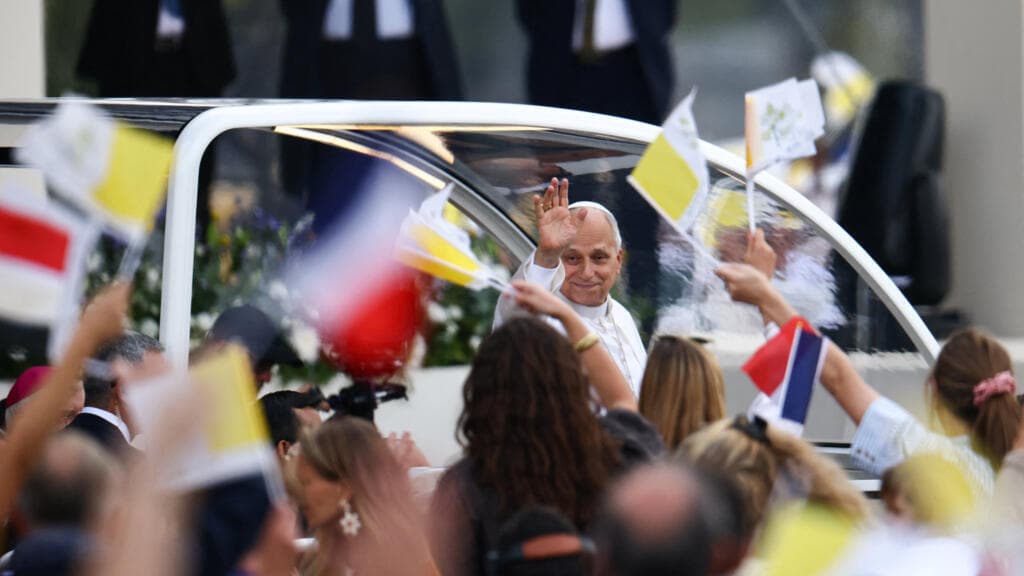 Pope Leo XIV Draws 600,000 to Outdoor Mass in Central Paris