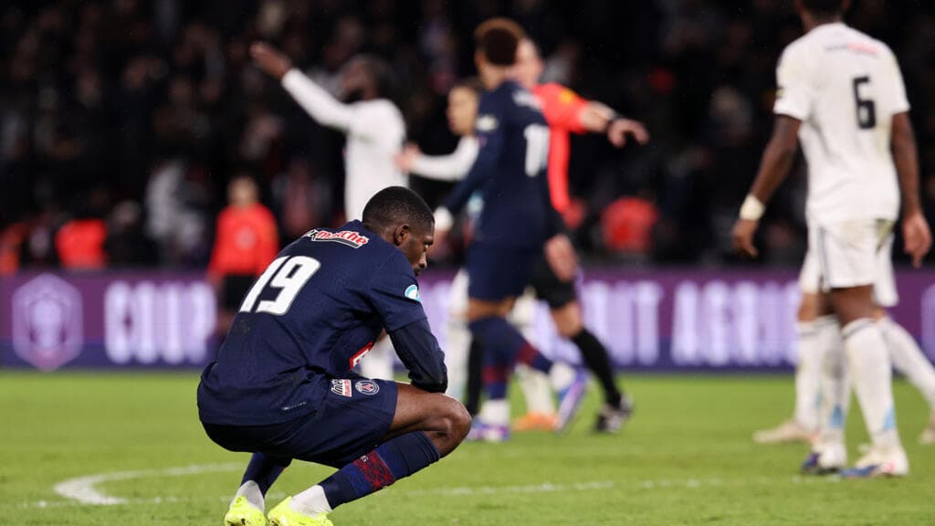 Ikone stuns Paris Saint-Germain as Paris FC reach French Cup last 16