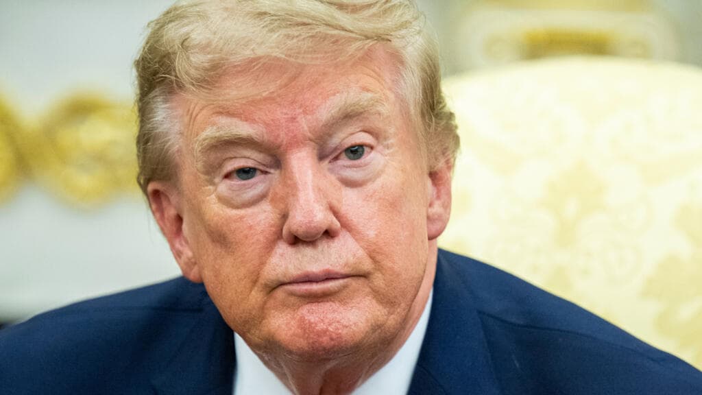 Trump Warns of Economic Consequences for Countries Supporting Iran