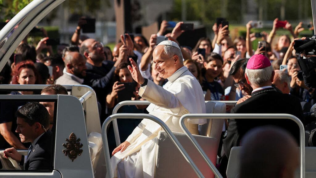 Pope Leo XIV Travels to Notre-Dame Cathedral in Popemobile