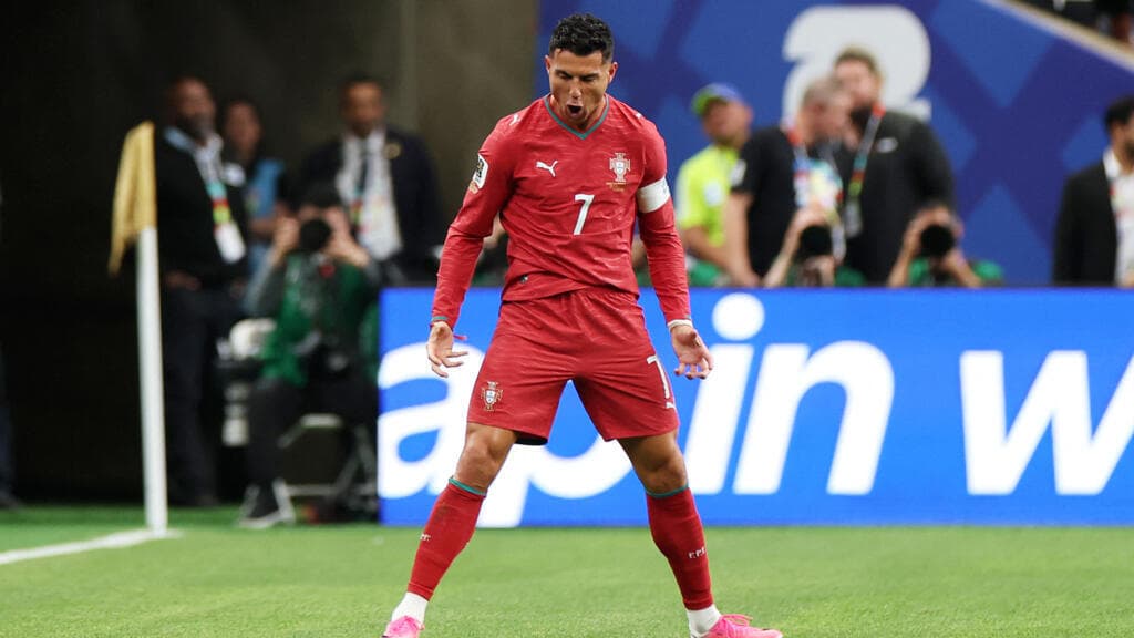 Cristiano Ronaldo Shines as Portugal Secures First World Cup Victory Against Uzbekistan