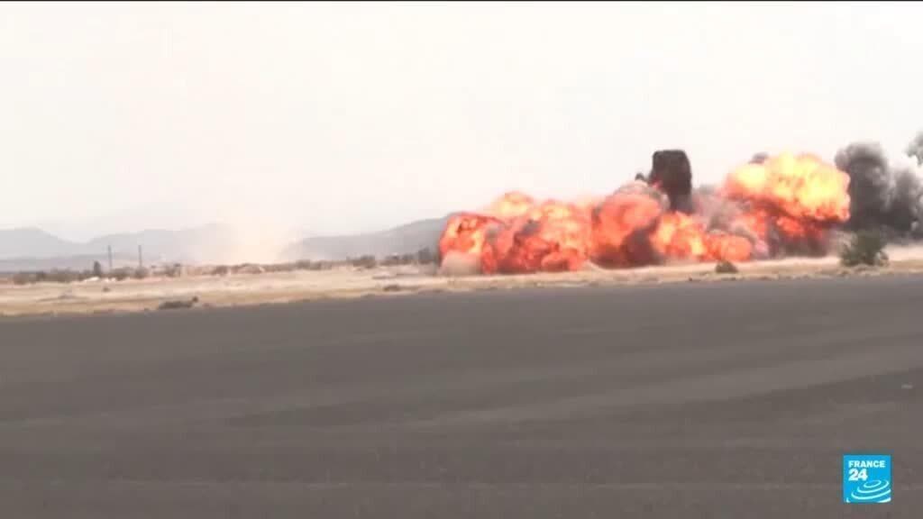 Houthis Fire Missiles at Saudi Arabia in Response to Sanaa Airport Attacks