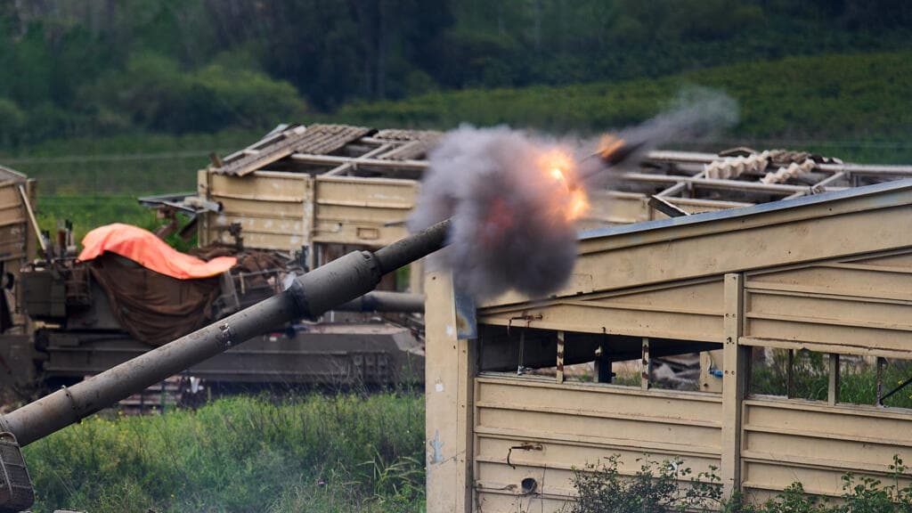 Global military spending hits record $2.9 trillion in 2025 amid growing insecurity