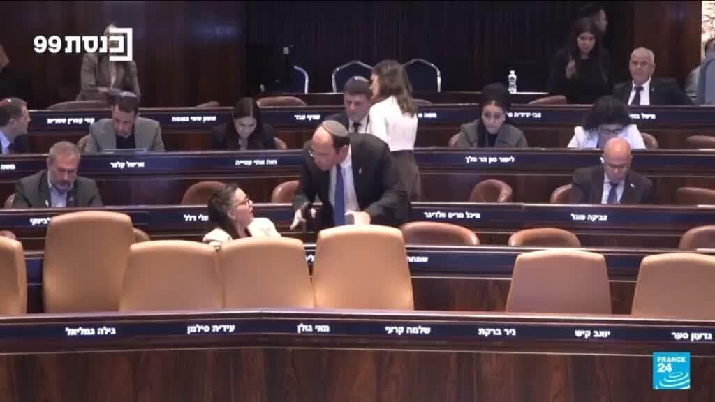 Netanyahu's Coalition Moves to Dissolve Parliament and Call for Early Elections