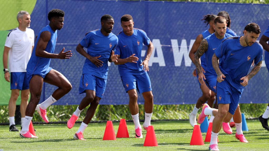 France Begins World Cup Journey Against Senegal, 24 Years After 2002 Upset