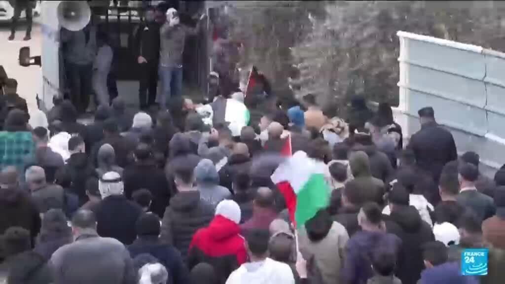 Israeli forces kill four in a car in West Bank