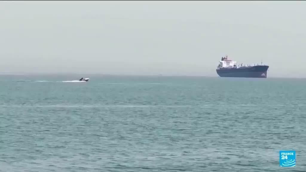 UN Maritime Agency to Evacuate Sailors Amid Ongoing Hormuz Toll Dispute