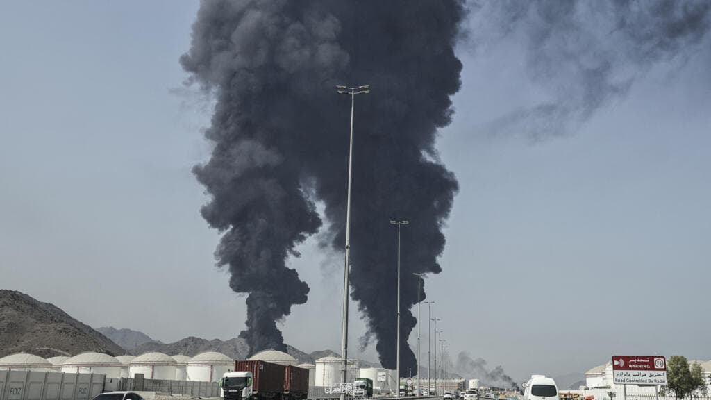 US and UAE report Iran attacks as military pushes to reopen Strait of Hormuz