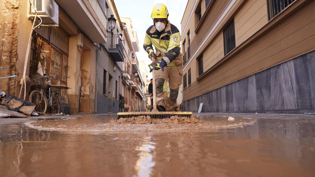 Torrential rains in northwestern Spain result in two fatalities and injuries to infants