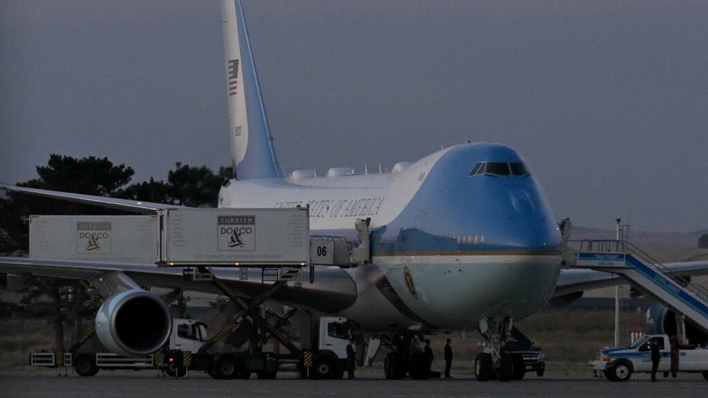 Trump Claims Greater Risk on Swapped Plane After Secret Flight Change