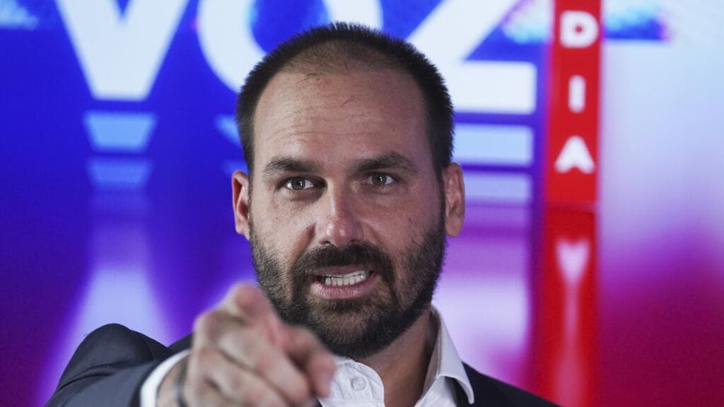 Brazil's Supreme Court Sentences Eduardo Bolsonaro to Over Four Years in Prison