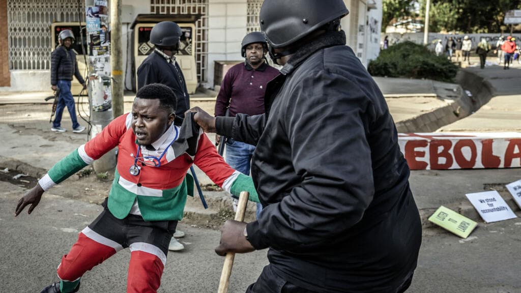 Protests against Ebola quarantine center in Kenya result in one fatality