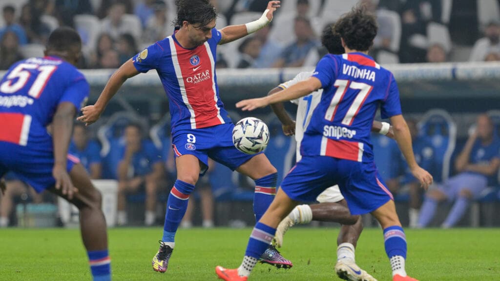 Ferran Torres Scores Again as PSG Defeats Marseille 2-1 in Le Classique