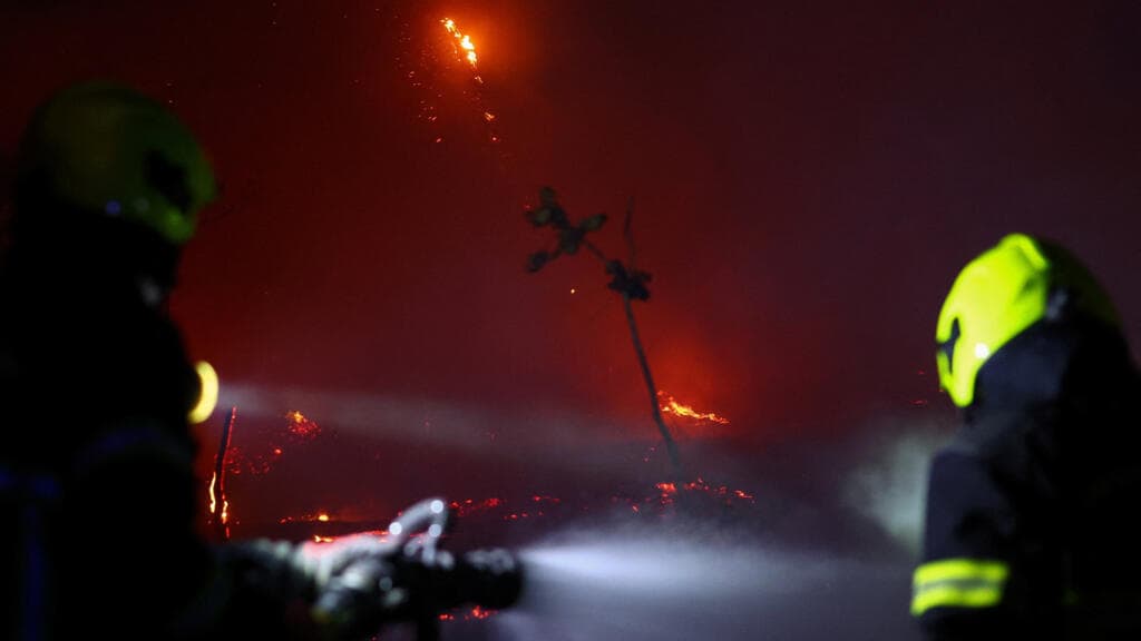 France Evacuates Additional 55,000 as Wildfires Intensify Near Bordeaux