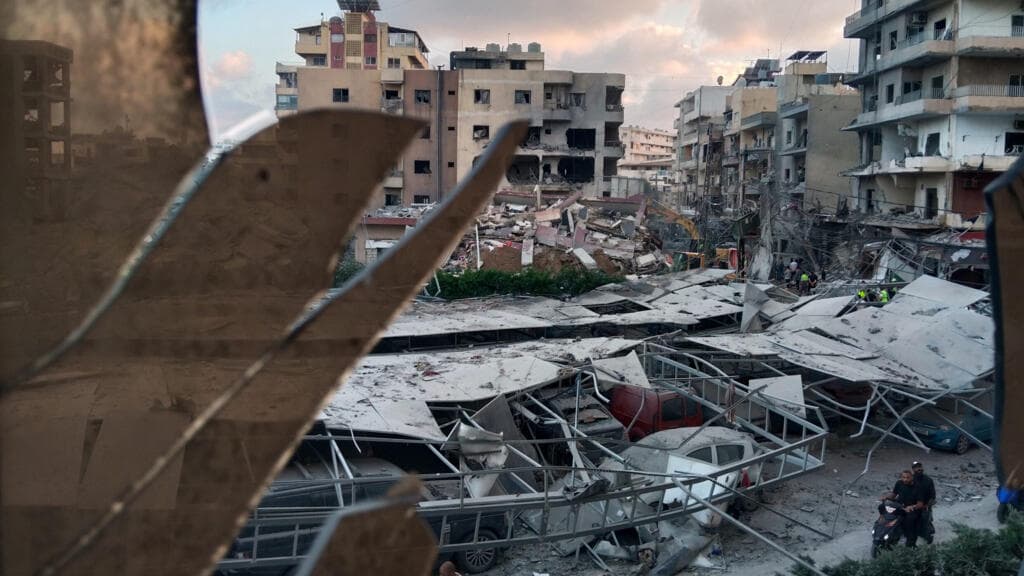 Israeli Forces Intercept Projectiles Amid Ongoing Tensions with Lebanon