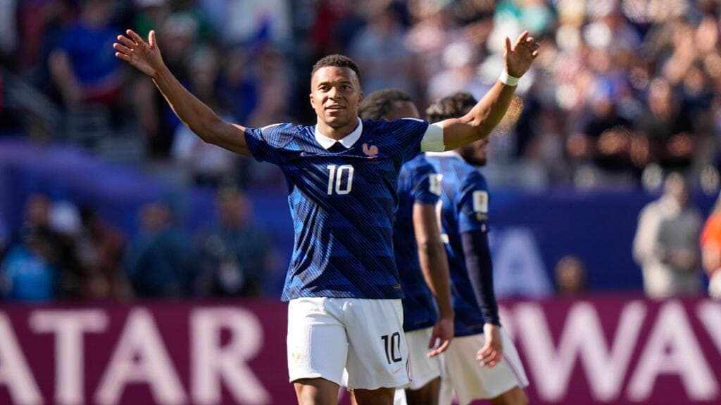 France Secures Victory Over Senegal in World Cup Opener with Mbappé's Two Goals