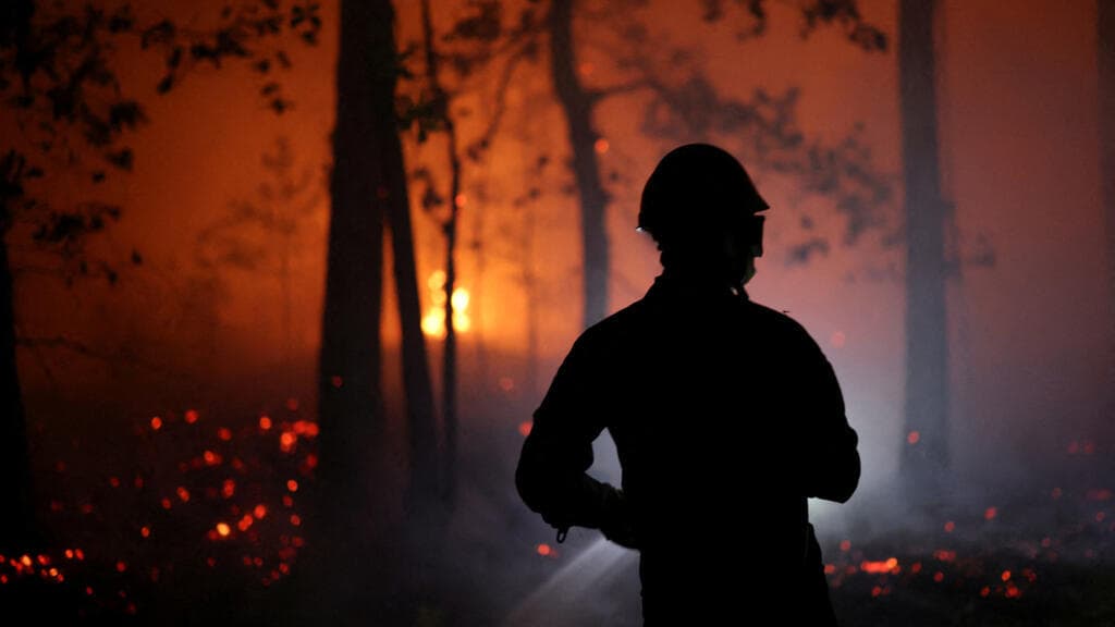 French Authorities Investigate Suspected Arsonists Behind Fontainebleau Fire