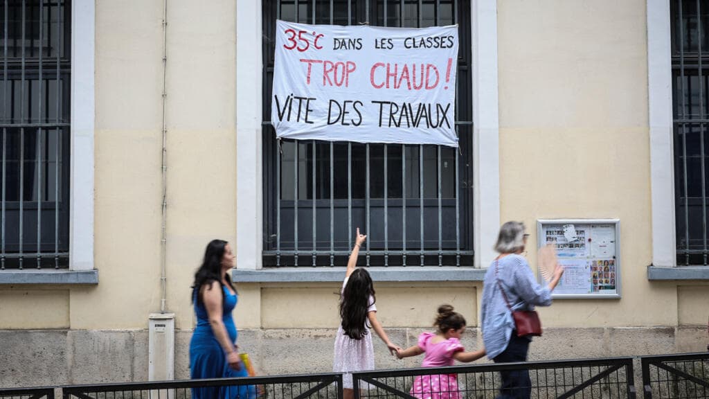 France Faces Deadly Heatwave as Temperatures Soar and Lives Are Lost