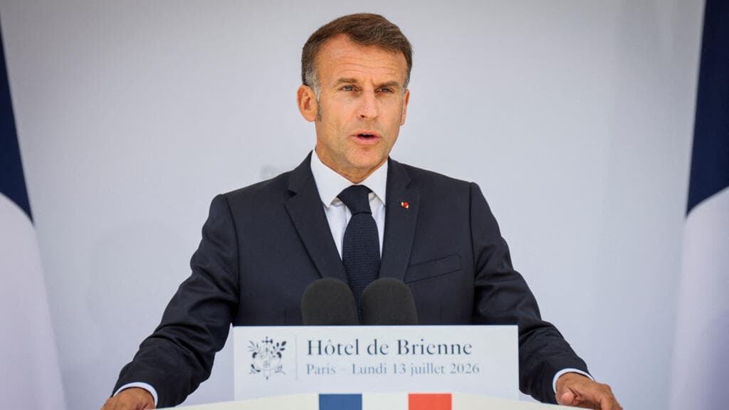 Macron Calls for Strengthening European Defense in Address to Armed Forces