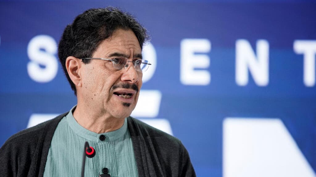 Ivan Cepeda Concedes to Abelardo de la Espriella in Colombia's Presidential Election