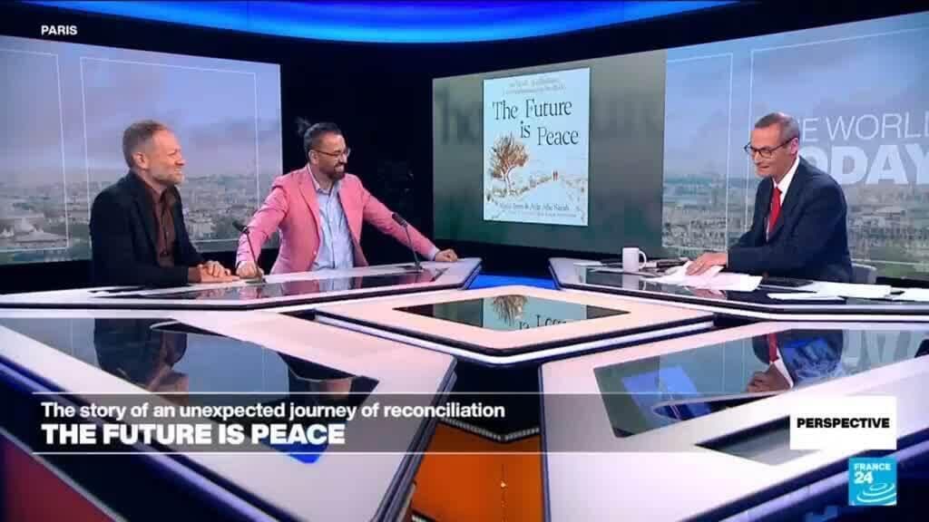 Israeli and Palestinian Authors Advocate for Ending Violence Cycle
