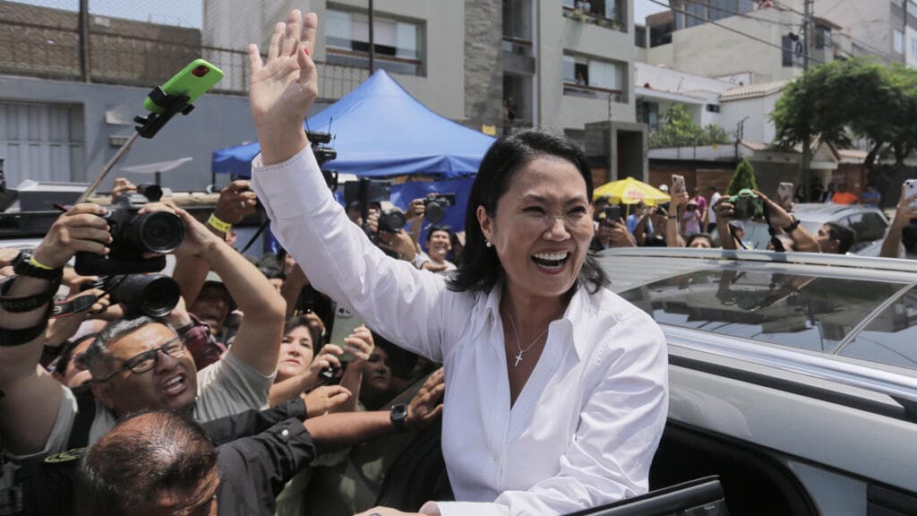 Fujimori and Sanchez Lead in First Round of Peru's Presidential Election