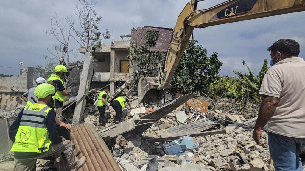 Israel Expands Military Operations in Southern Lebanon, Orders Evacuations