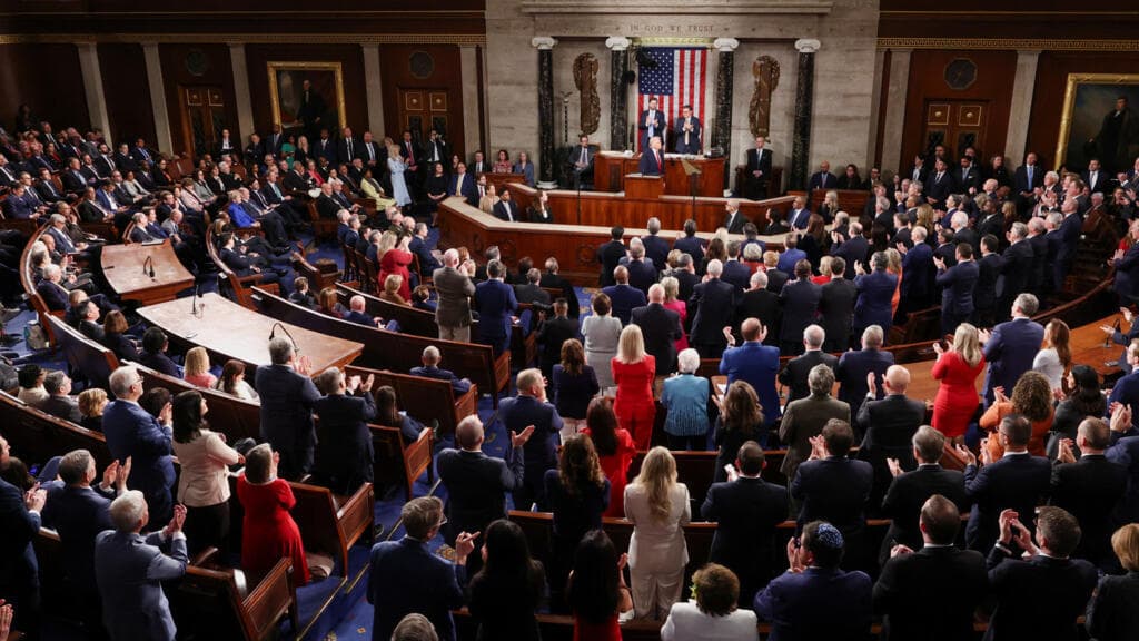 US Congress rejects "war powers resolution" that would halt strikes in Iran