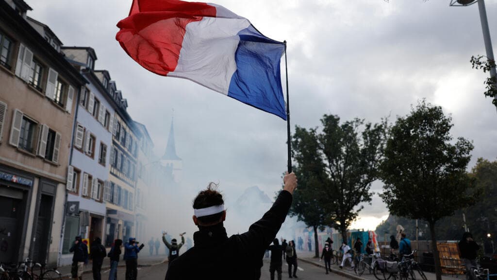 Over 1,300 Arrested During Weekend Protests in France Amid Cost of Living Concerns