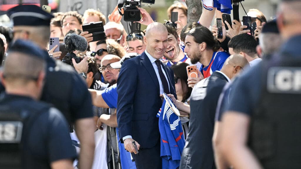 Zinedine Zidane Appointed as New Coach of the French National Football Team
