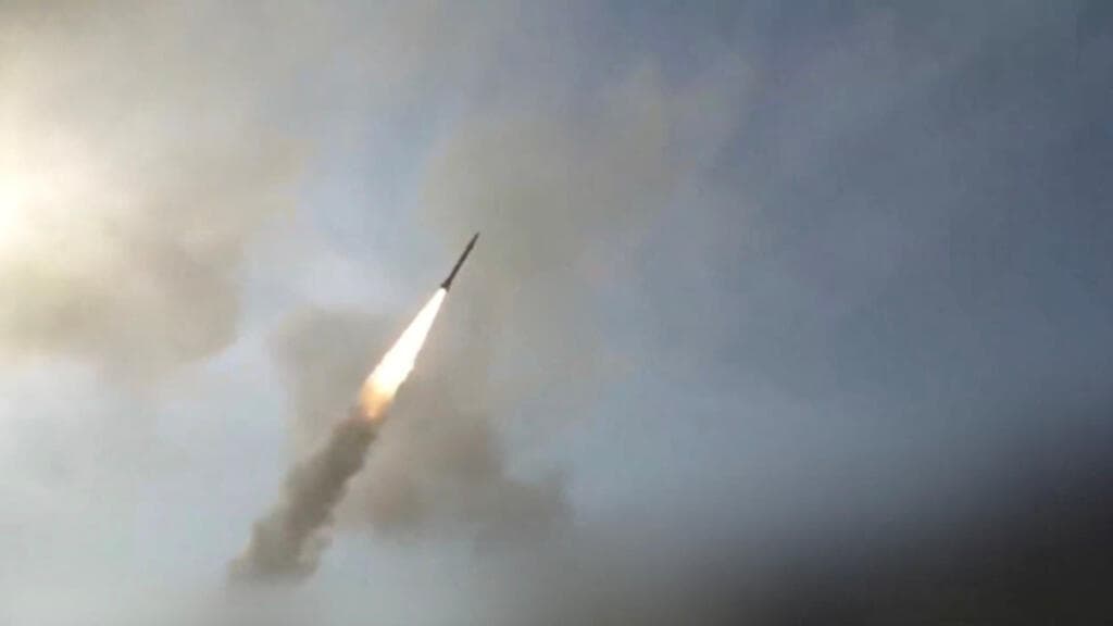 US and Iran Exchange Strikes Amid Resumption of Naval Blockade on Iranian Ports