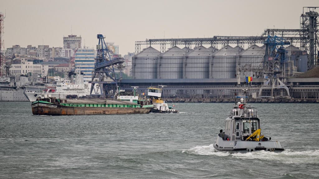 Sea drone explodes in the Romanian port of Constanta, no casualties