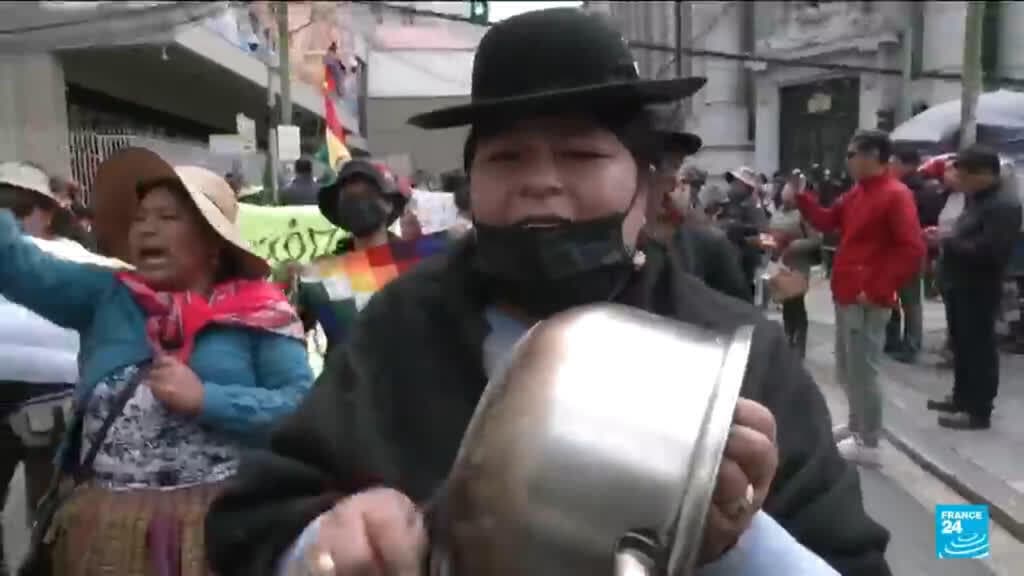 Bolivia's President Warns of Crisis Amid Ongoing Protests