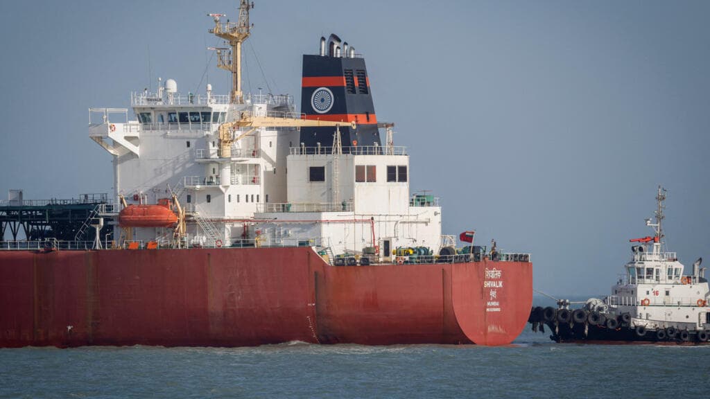 Iran Establishes New Authority to Oversee Strait of Hormuz Amid Stalled Peace Talks
