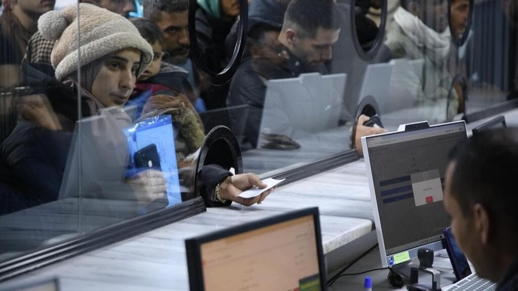 Syrian refugees flee Israeli offensive in Lebanon, returning to a Syria in ruins