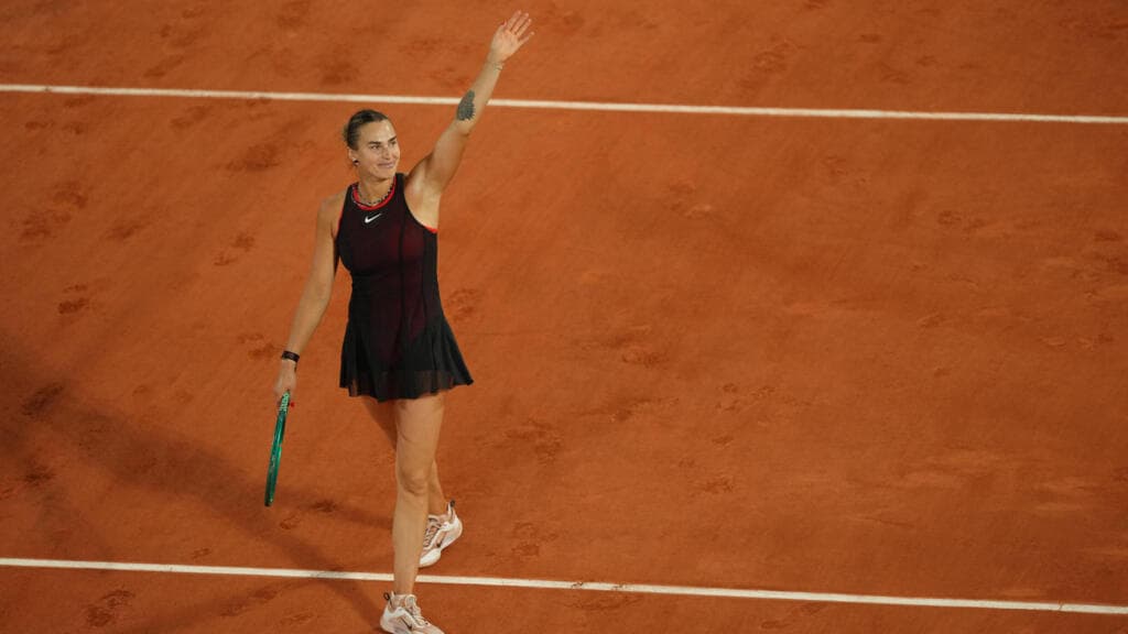Aryna Sabalenka Defeats Naomi Osaka in French Open Round of 16 Match