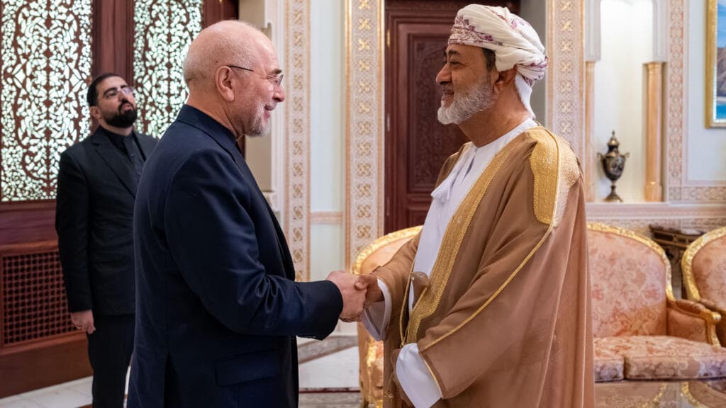 Iran and Oman Consider Maritime Service Fees for Strait of Hormuz