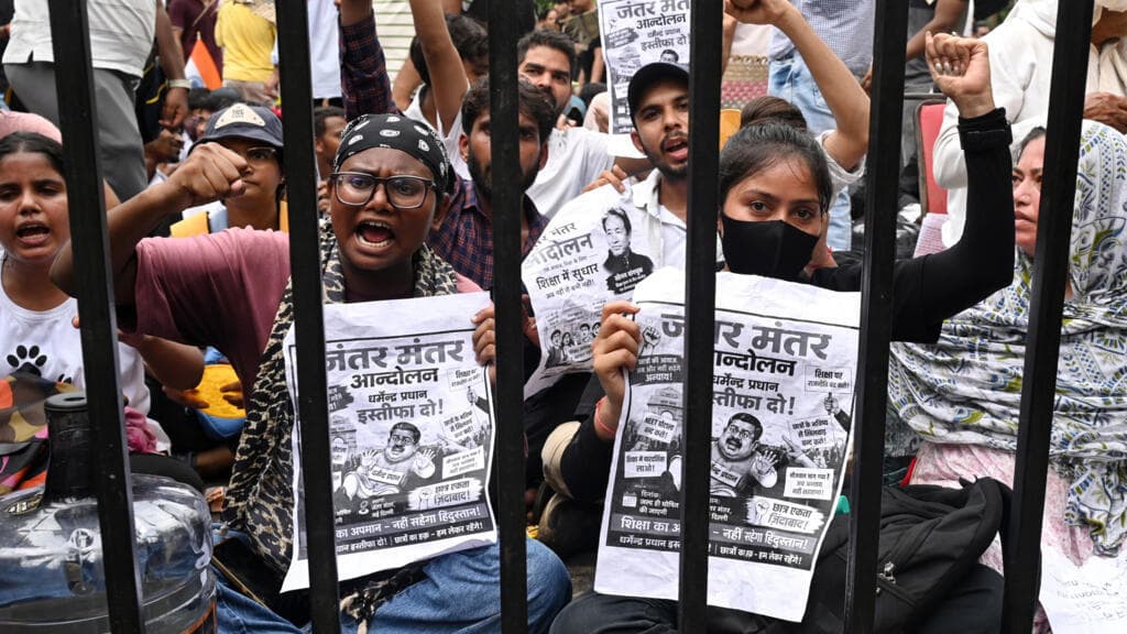 Youth-led Protests in India Intensify Pressure on Modi Administration