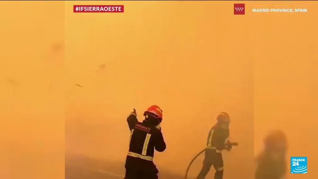 Firefighters Combat Major Wildfires in Spain's Avila and Madrid Provinces
