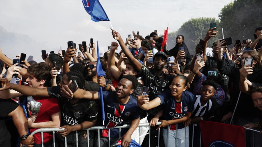 Paris Celebrates PSG's Champions League Victory with Parade Amid Security Concerns