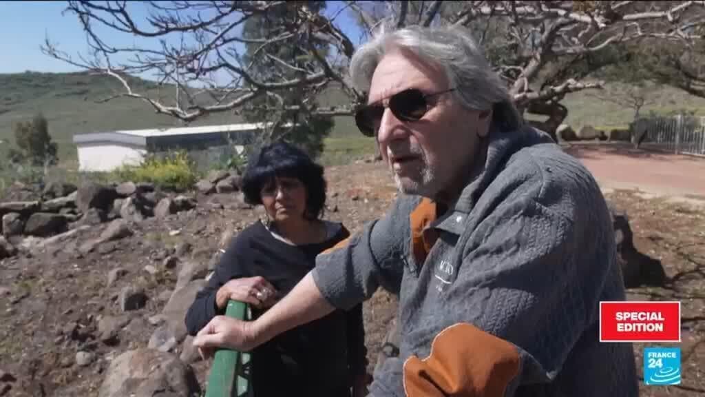 Israelis on border with Lebanon stay put despite Hezbollah strike threat