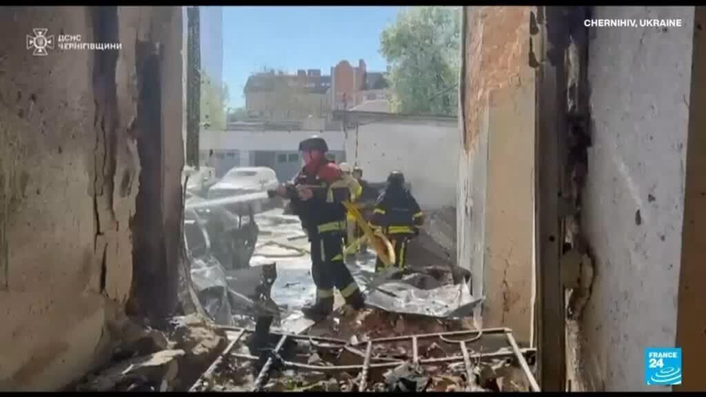 Several killed in Russian strikes on Ukraine ahead of rival ceasefires