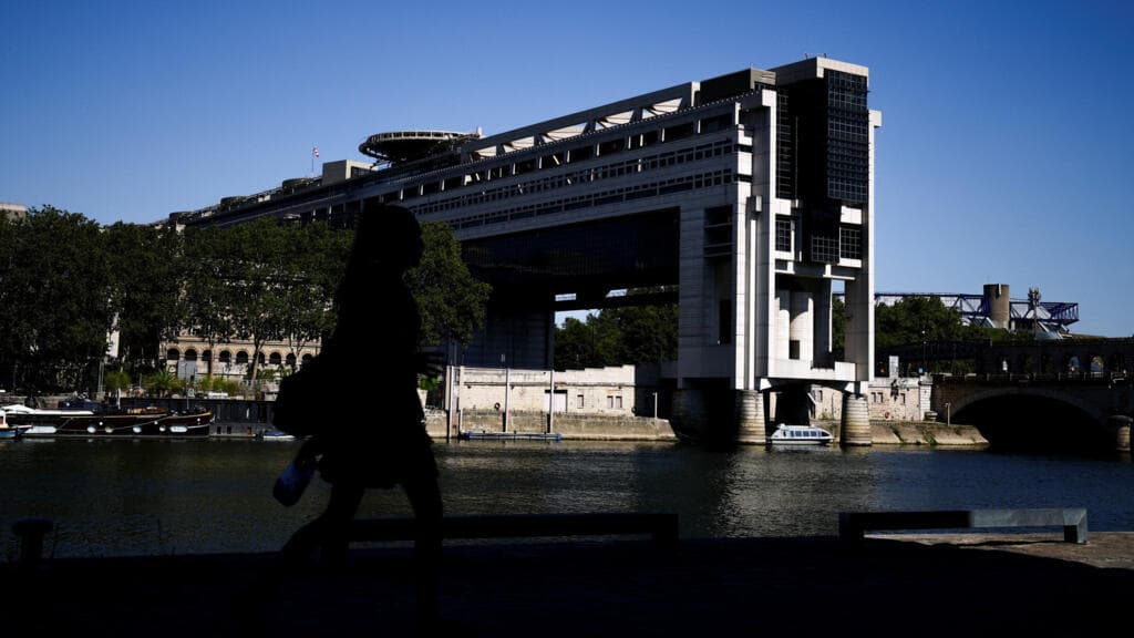 Cyberattacks Target French Government, Compromising Tax Authority Data